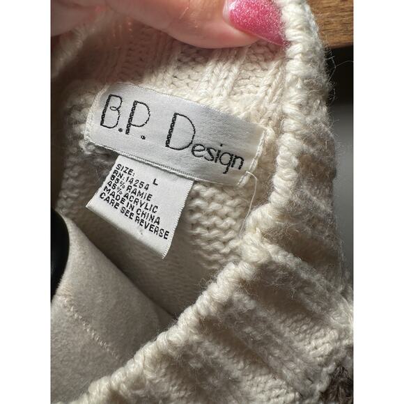 Vintage Sweater Hand Knit Cottage Core Granny Core Floral Sweater Large 3D - Picture 9 of 9